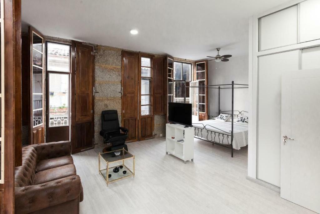 Vintage Ribadavia Apartment Luaran gambar